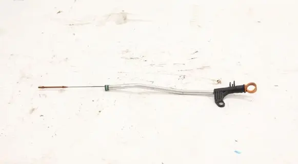 Peugeot 3008 II Oil level dip stick 9824425380