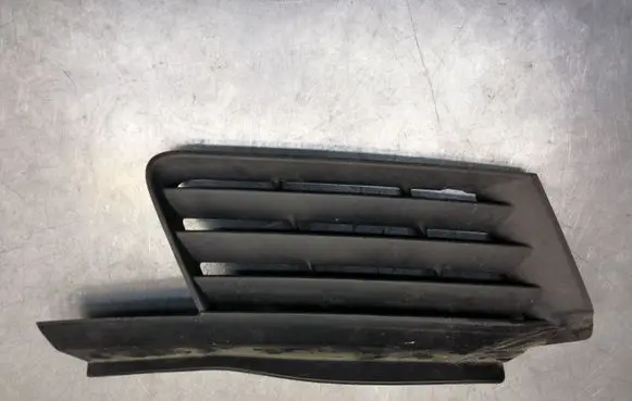 Renault Espace - Grand espace IV Front bumper upper radiator grill 31053M