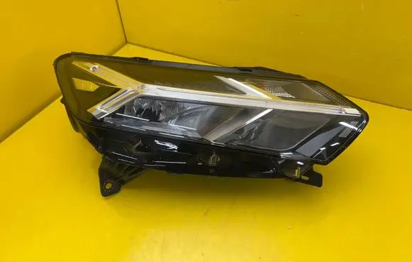 Dacia Sandero III Headlight/headlamp 260102586R