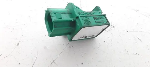 Hyundai i20 (PB PBT) Airbag deployment crash/impact sensor 959201J100