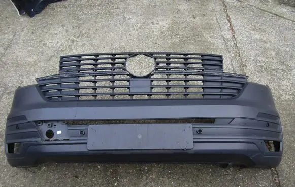 Volkswagen Multivan T6 Front bumper 7LA807217 7LA807217A