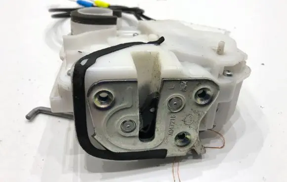 Mitsubishi Outlander Rear door lock 