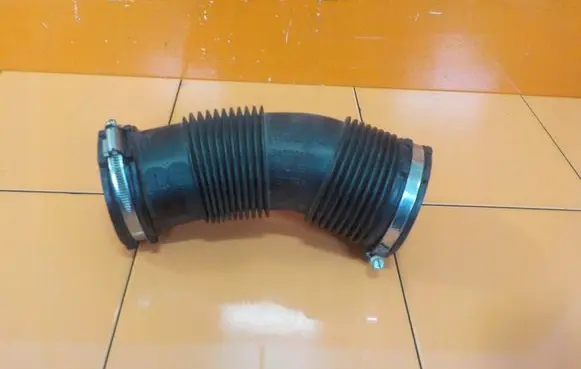 Volvo S60 Intercooler hose/pipe 31370134