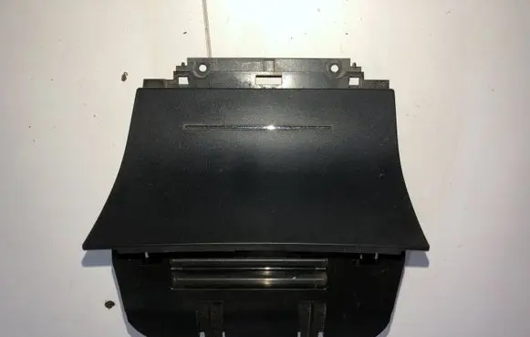 Skoda Octavia Mk2 (1Z) Car ashtray 1Z1863077A