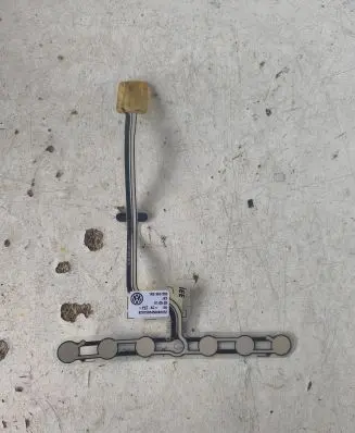 Volkswagen Golf V Seat pressure sensor 1K0963553 8201503450682557