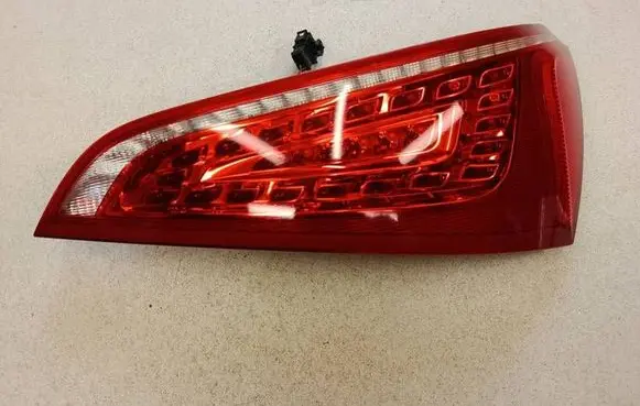 Audi Q5 SQ5 8R Rear/tail lights 8R0945094B AU416T2 8R0945094