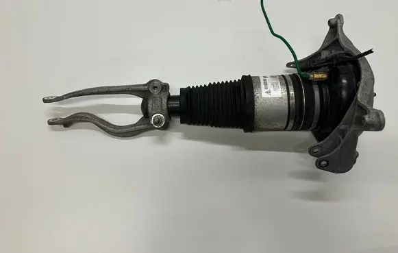 Porsche Macan (95B) Air suspension front shock absorber 95B616029