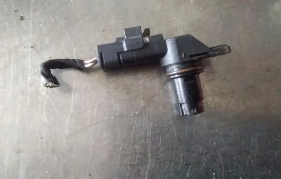 Renault Espace - Grand espace IV Camshaft position sensor 8200567414 144410