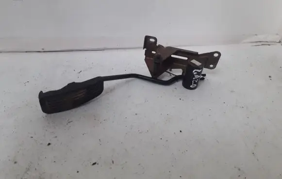 Mazda 3 I Accelerator throttle pedal