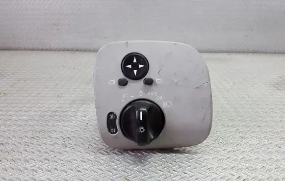 Mercedes-Benz C W203 Light switch A2035451004 24406574758