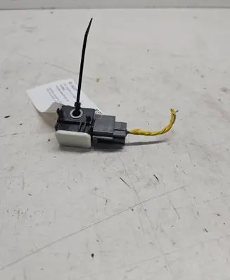 Hyundai Santa Fe Airbag deployment crash/impact sensor 959202B000