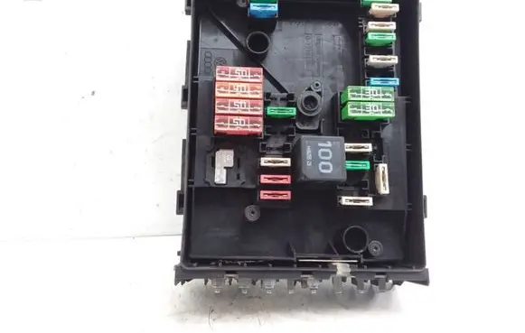 Seat Leon (1P) Fuse module 1K0937125A