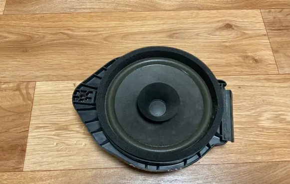 Opel Insignia A Rear door speaker 