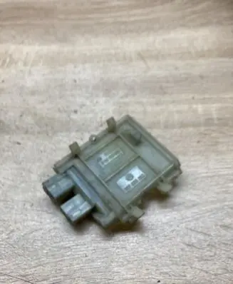 Volkswagen PASSAT B4 Heater blower motor/fan resistor 357959263 3131090043