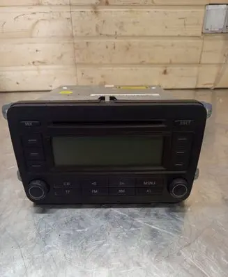 Volkswagen Golf V Radio/CD/DVD/GPS head unit 