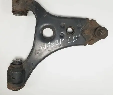 Mercedes-Benz A W169 Front control arm A1693300407