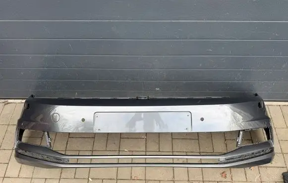 Volkswagen Touran III Front bumper 5TA807221AL