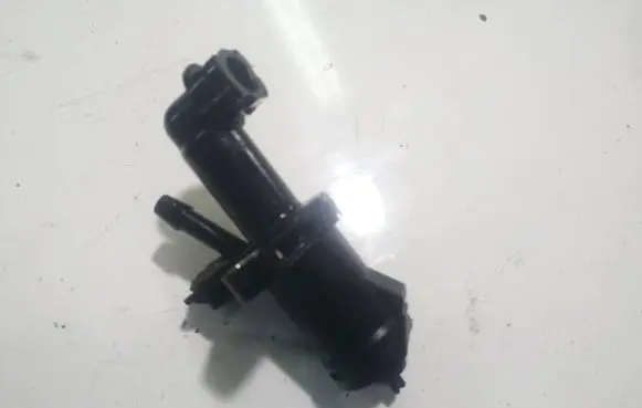 Skoda Fabia Mk2 (5J) Headlight washer spray nozzle 