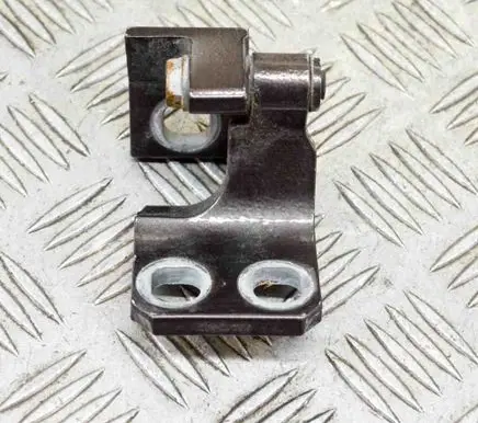 Maserati Ghibli Rear door lower hinge A048903