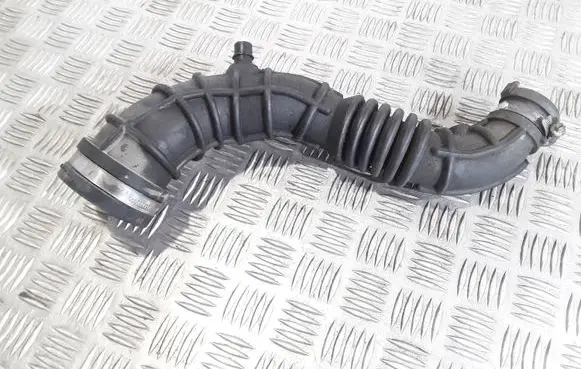 Nissan Tiida C11 Turbo air intake inlet pipe/hose 8200500383
