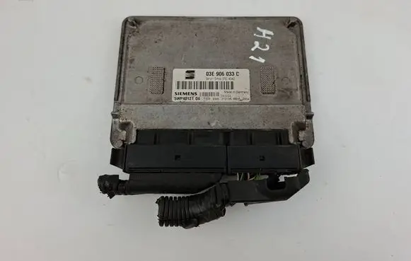 Seat Ibiza III (6L) Engine control unit/module 03E906033D 5WP4012104