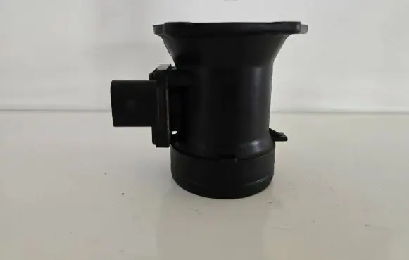 Audi A3 S3 8L Mass air flow meter 1J0129601L