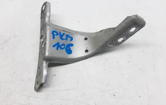 Audi A4 S4 B7 8E 8H Fender mounting bracket 8E0821136AA4B7