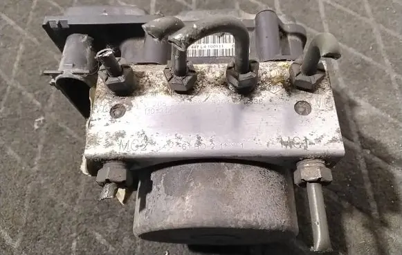 Renault Kangoo II ABS Pump 0265232169 8201011838 0265800498