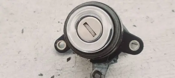 Audi 80 90 S2 B4 Tailgate exterior lock 893862055