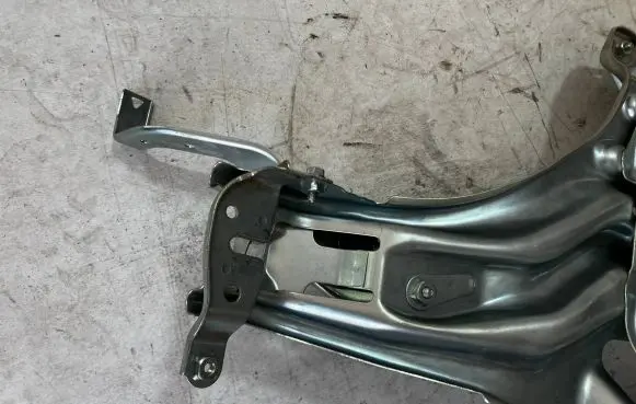 Toyota Auris E180 Voltage converter inverter 