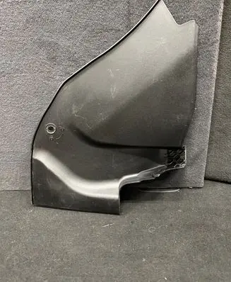 BMW 5 G30 G31 Wiper trim 7388715 11252010 51717388715