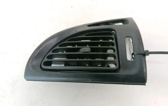 Citroen C5 Dash center air vent grill