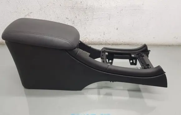 Peugeot 607 Center console
