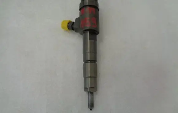 Peugeot 308 Fuel injectors set 0445110566