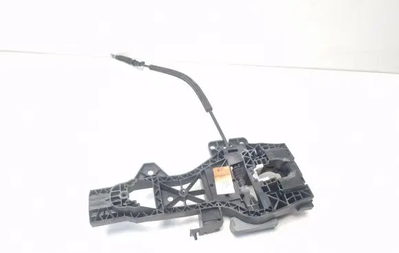 Rear door exterior handle/bracket