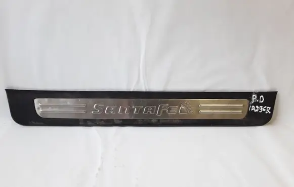 Hyundai Santa Fe Front sill trim cover 858812B000