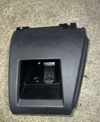 BMW 5 E39 Front trunk storage compartment 51458268525