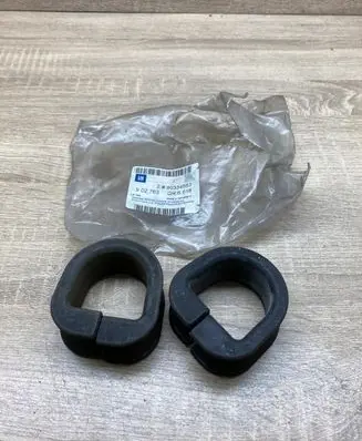 Daewoo Nexia Steering rack mounting bracket 90334563