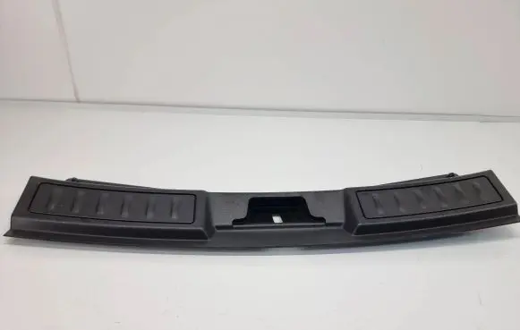 Land Rover Evoque II Trunk/boot sill cover protection K8D2113A10A