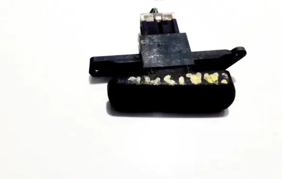 Mitsubishi Carisma Hazard light switch mr114083