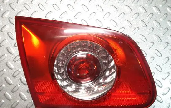 Volkswagen PASSAT B6 Tailgate rear/tail lights 3C9945093