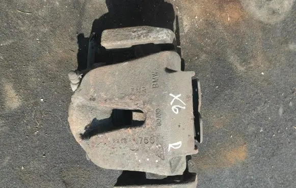 BMW X6 E71 Front brake caliper