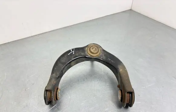 Jeep Grand Cherokee Front upper control arm/wishbone 68217809AA