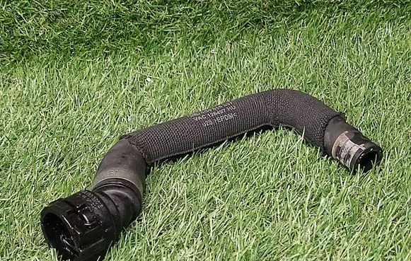 Audi A6 S6 C7 4G Engine coolant pipe/hose 4G0819337