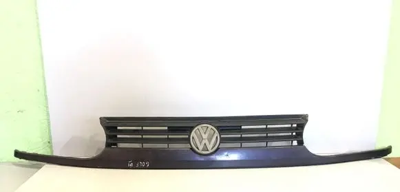 Volkswagen Golf III Front bumper upper radiator grill 1H6853653