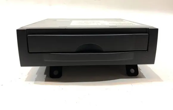 Volvo V50 CD/DVD changer 