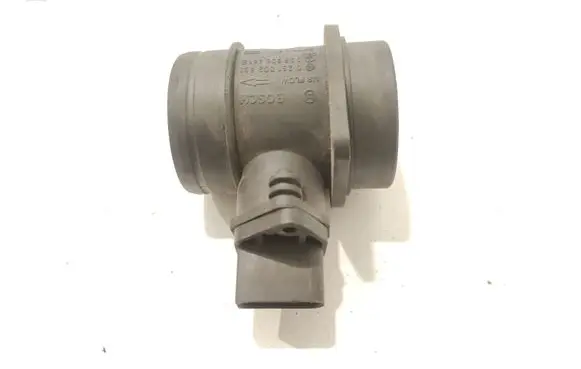 Volkswagen Golf V Mass air flow meter 038906461B