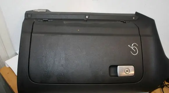 Volkswagen Golf V Glove box 1K1857289A P0105366