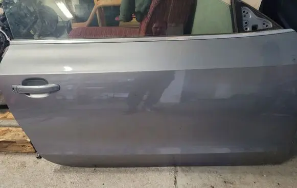 Audi A5 8T 8F Front door