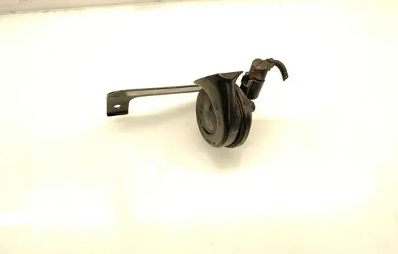Volkswagen Touareg I Horn signal 7L6951186